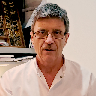 Dr René Borderes - Director Médico